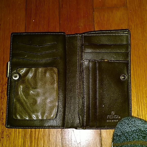 Wallet - Picture 2 of 3